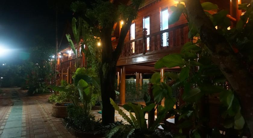 Ruen Tai Boutique Vila Phuket Exterior foto