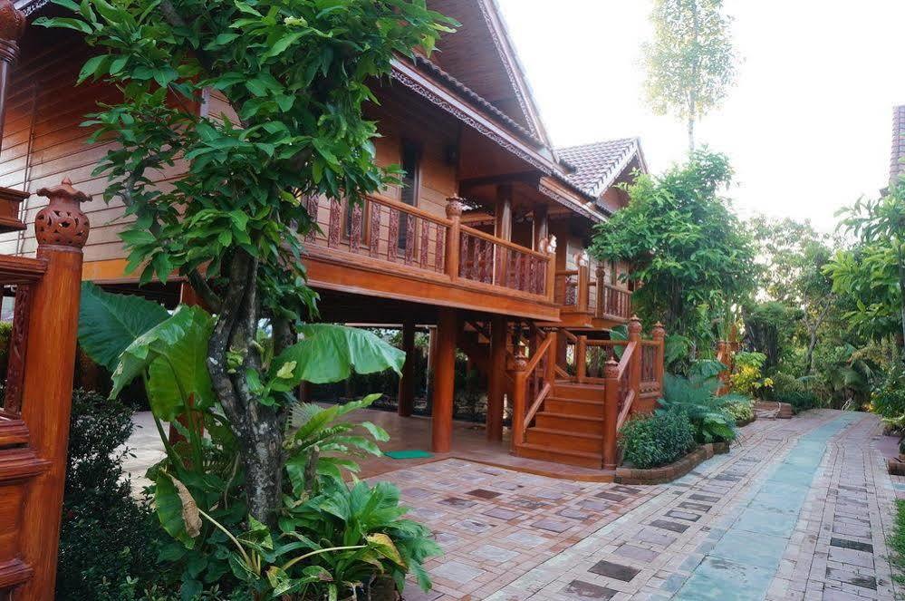 Ruen Tai Boutique Vila Phuket Exterior foto